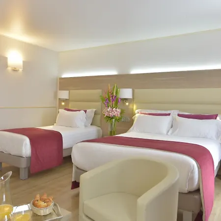 Unic Renoir Saint Germain Hotel 3*