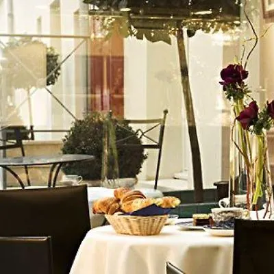 Hotel Unic Renoir Saint Germain Paryż