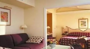 Hotel Unic Renoir Saint Germain Parigi