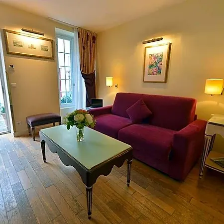 Unic Renoir Saint Germain Hotel 3*