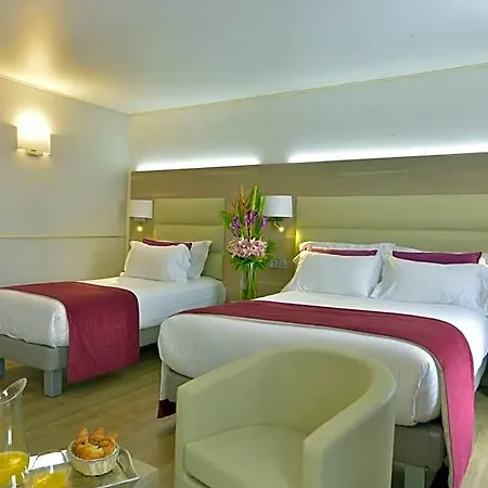 Unic Renoir Saint Germain Hotel 3*