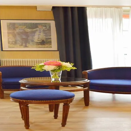 Hotel Unic Renoir Saint Germain 3*