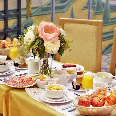 Hotel Unic Renoir Saint Germain 3*