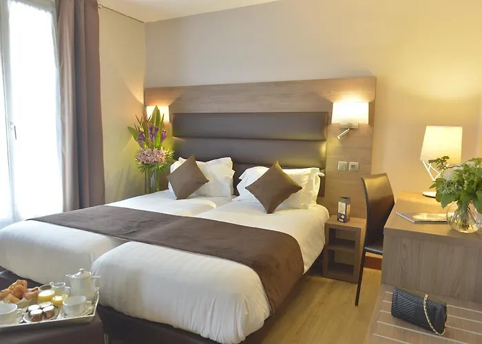 Hotel Unic Renoir Saint Germain 3*