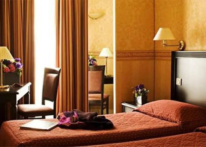 Hotel Unic Renoir Saint Germain Paris