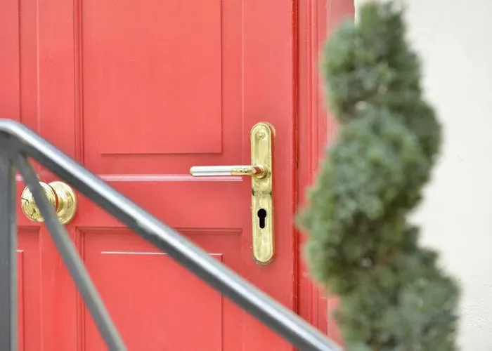 Hotel Unic Renoir Saint Germain Paris